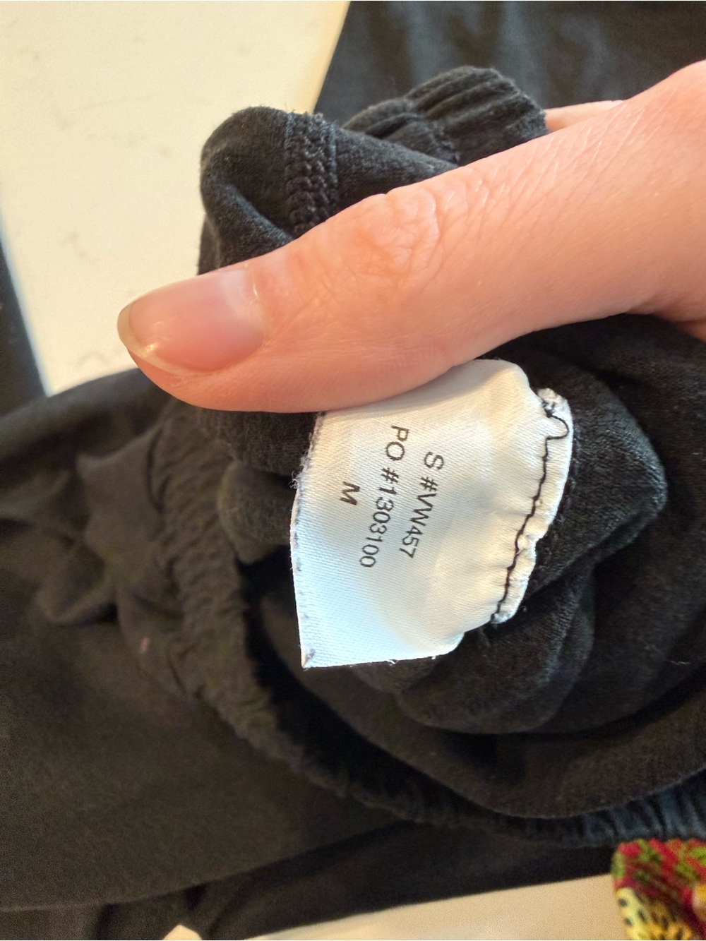 Vuori Boyfriend Jogger Size Medium - Picture 3 of 5